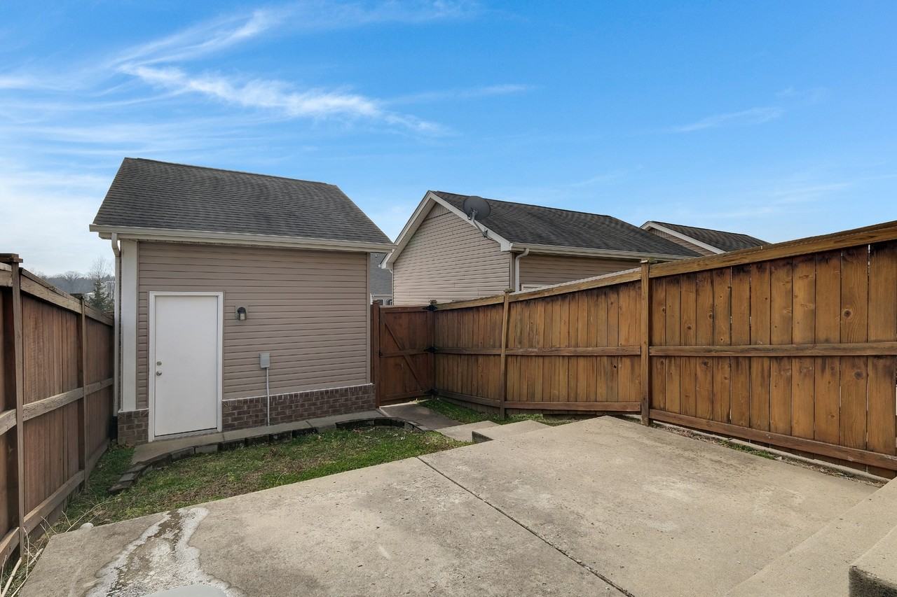 1438 Riverbrook Dr #1 - Photo 6 of 25