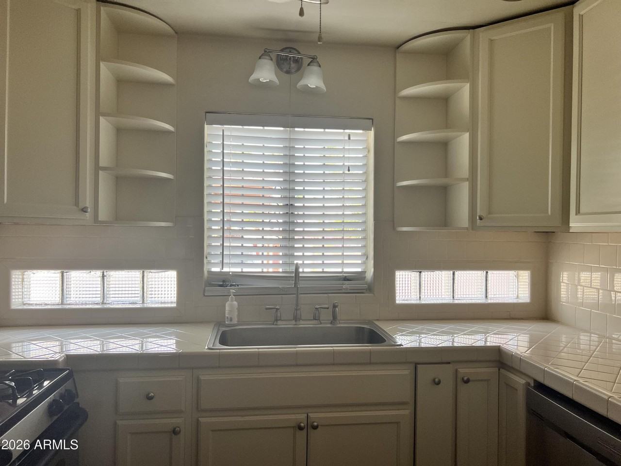 117 N Sawtelle Ave - Photo 5 of 45