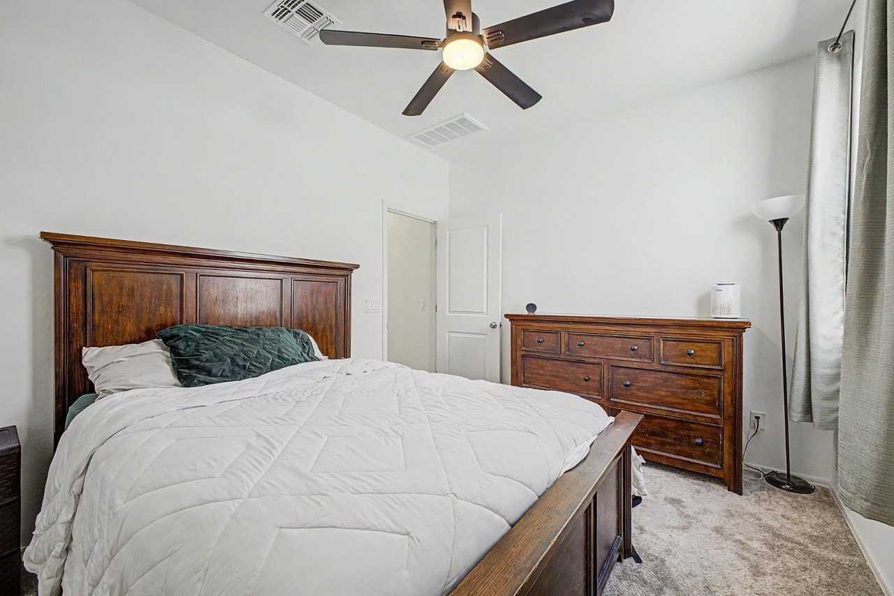 8345 W Fulton St - Photo 4 of 26