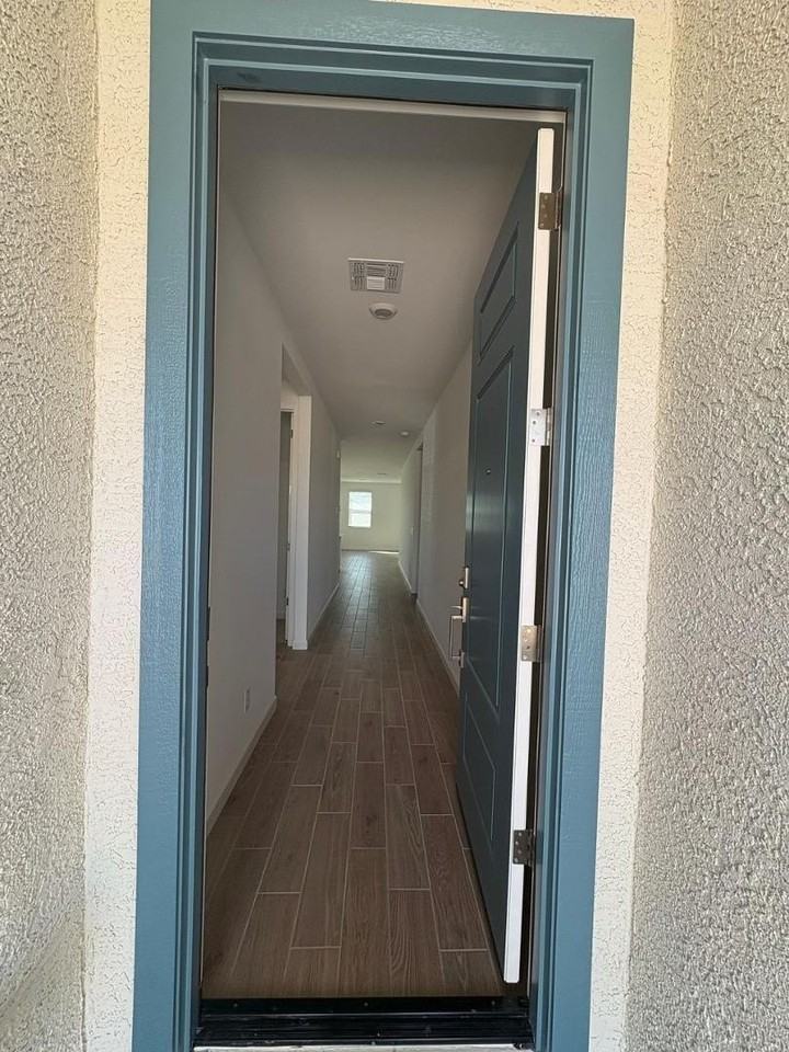 17745 W Turquoise Ave - Photo 5 of 32