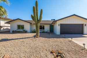 featured image of 8307 E Arlington Rd