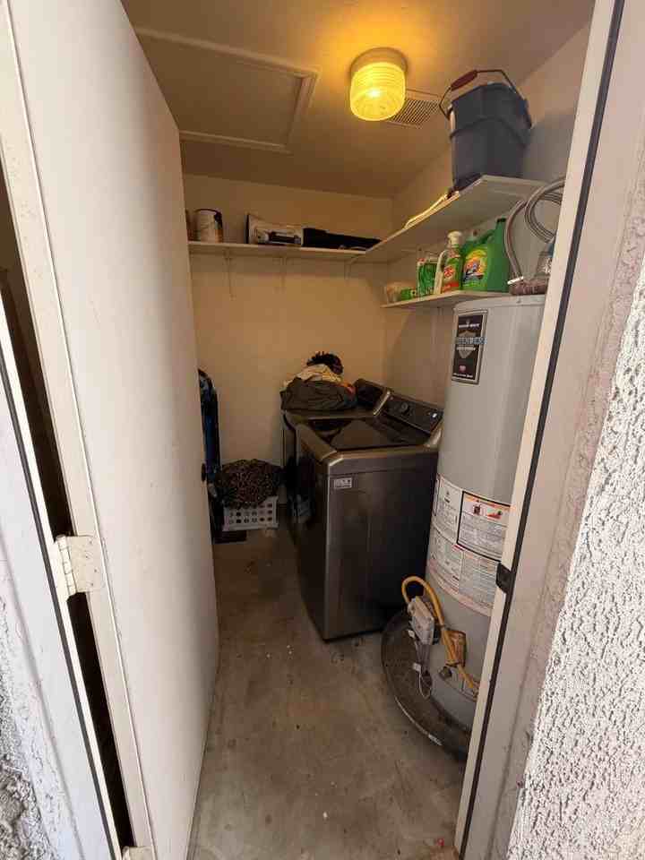 444 E Feliz St - Photo 7 of 16