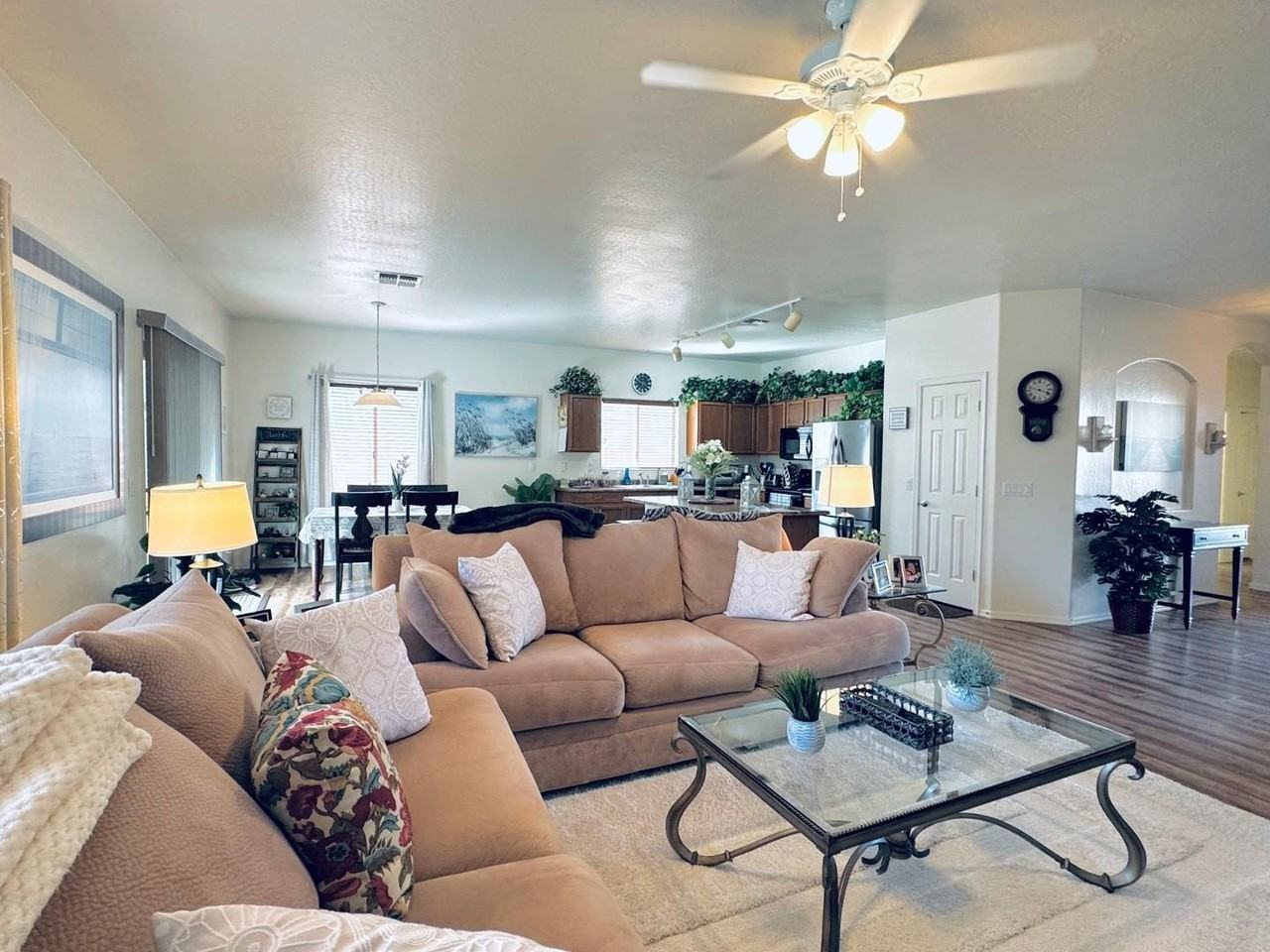 1277 E Birdland Dr - Photo 4 of 19