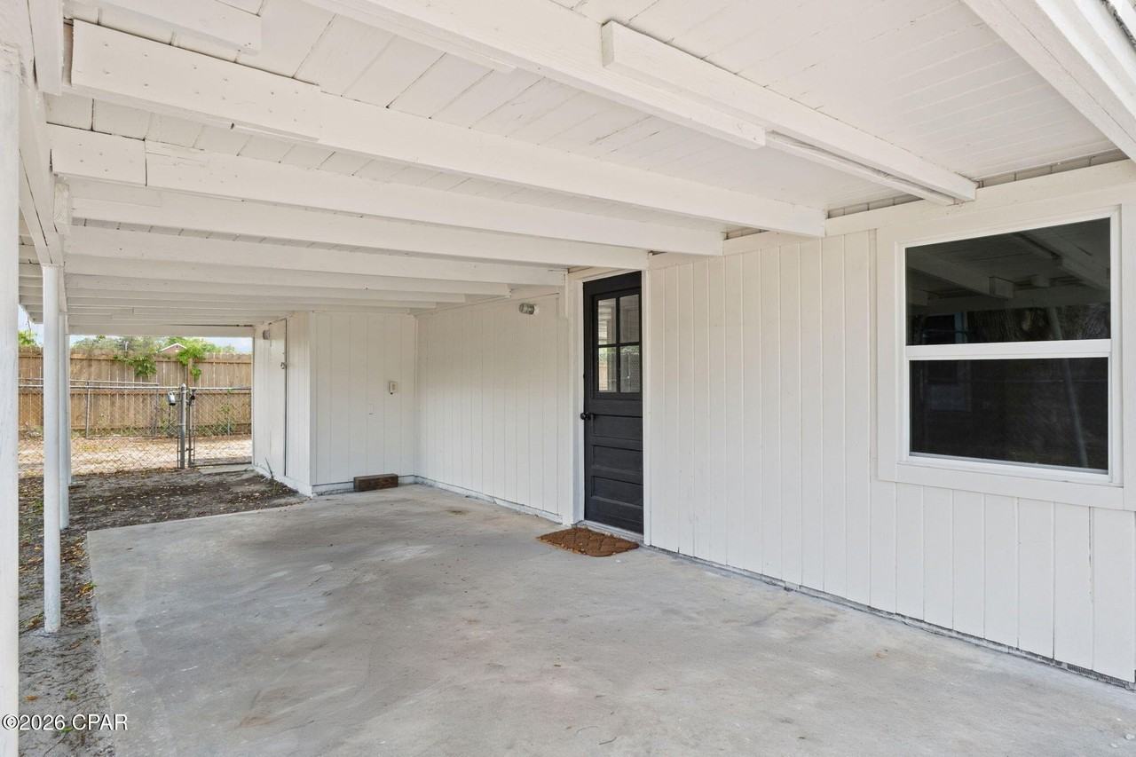 708 Cactus Ave - Photo 4 of 39
