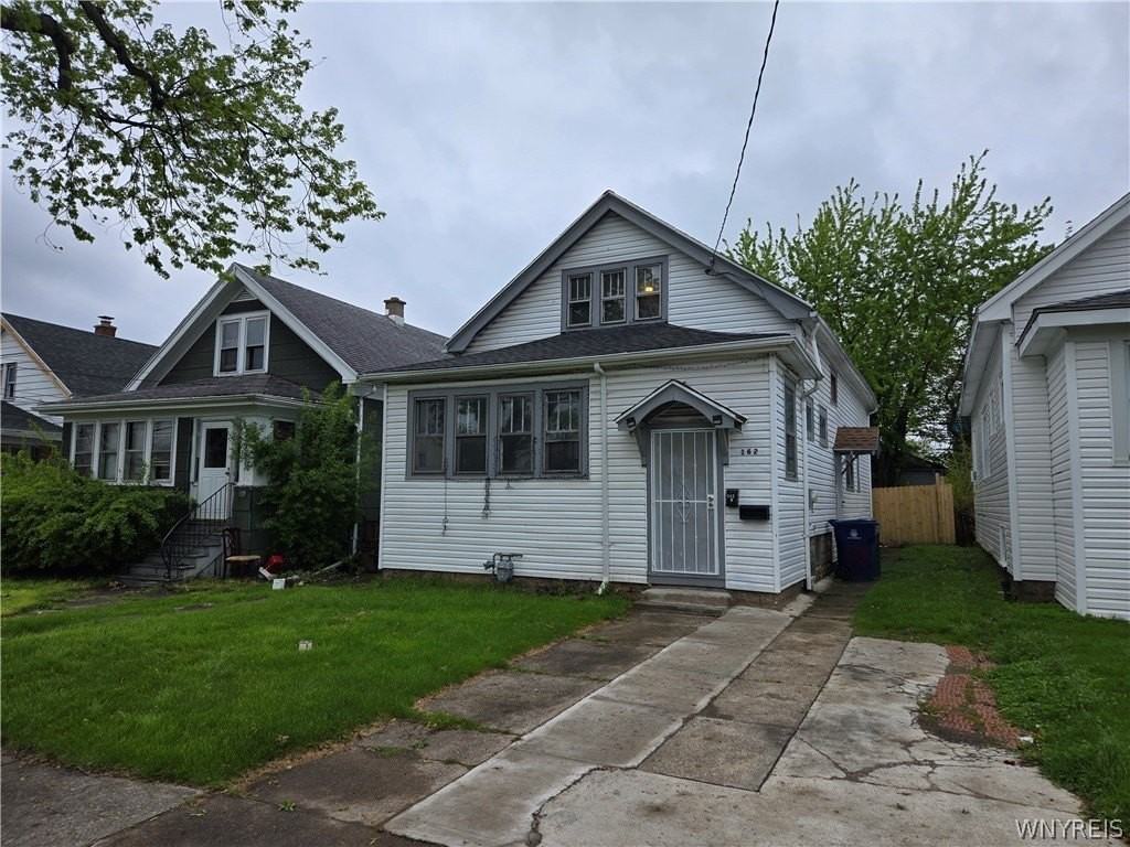 162 Bickford Ave - Photo 2 of 21