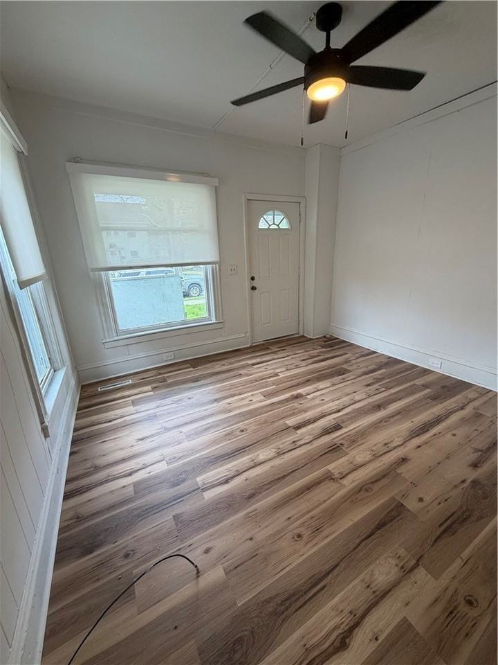 716 Spaulding St - Photo 5 of 6