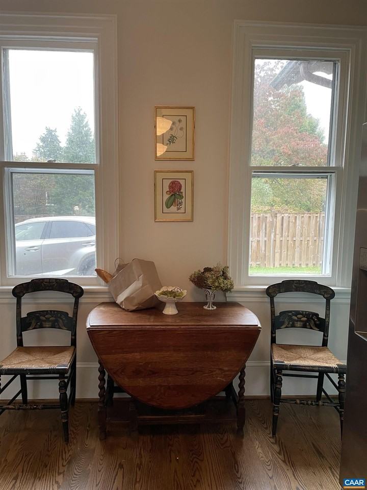 191 Barbour St - Photo 6 of 23