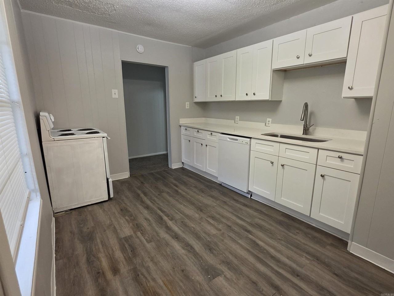 4912 Gum St - Photo 5 of 16