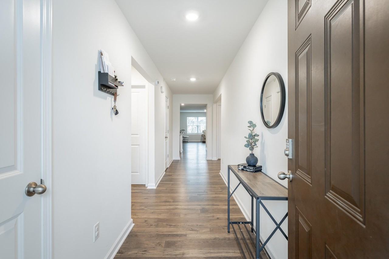81 Draft St - Photo 5 of 34