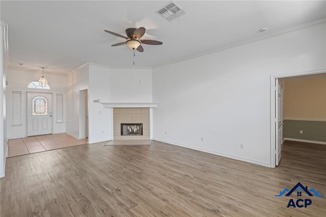 5902 Sutherland Dr - Photo 4 of 14