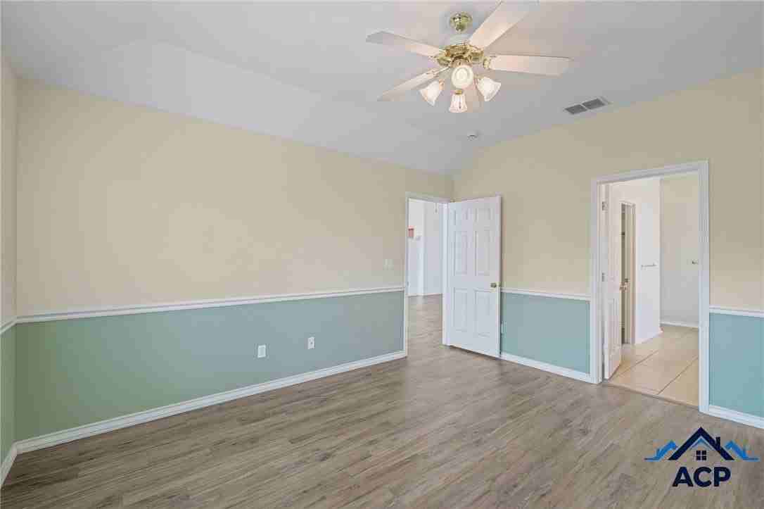 5902 Sutherland Dr - Photo 7 of 14