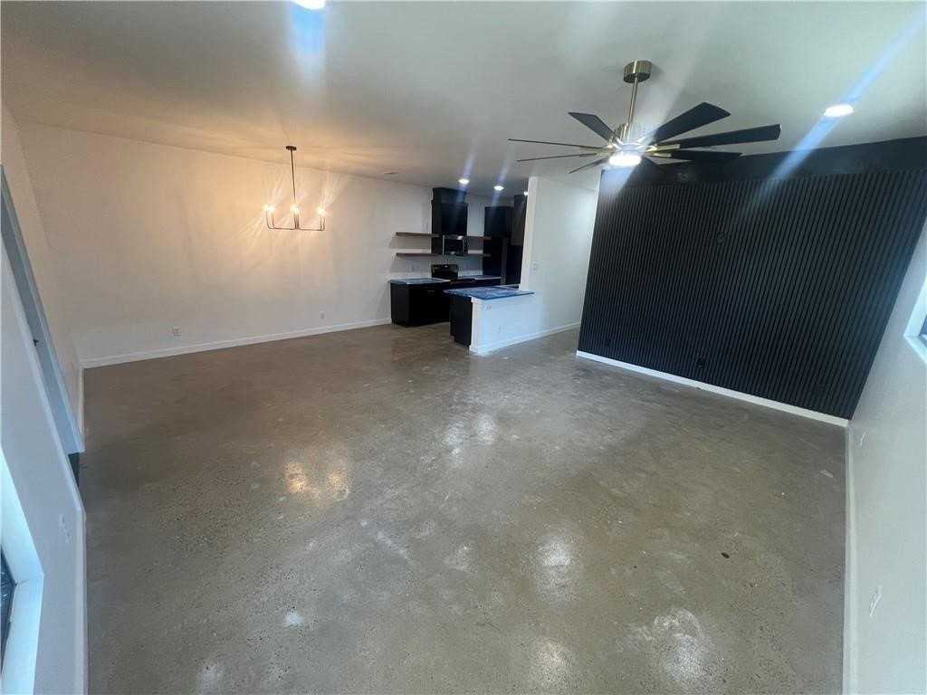 2706 Grace Cir #B - Photo 2 of 8