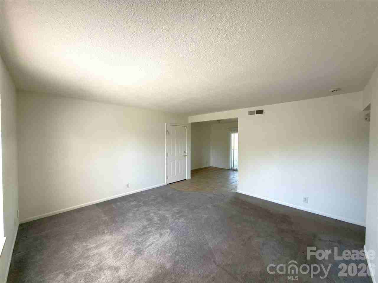2612 Park Rd #C - Photo 3 of 11