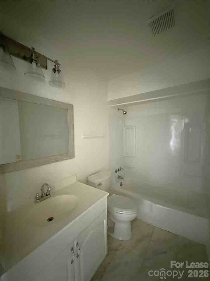 2612 Park Rd #C - Photo 7 of 11