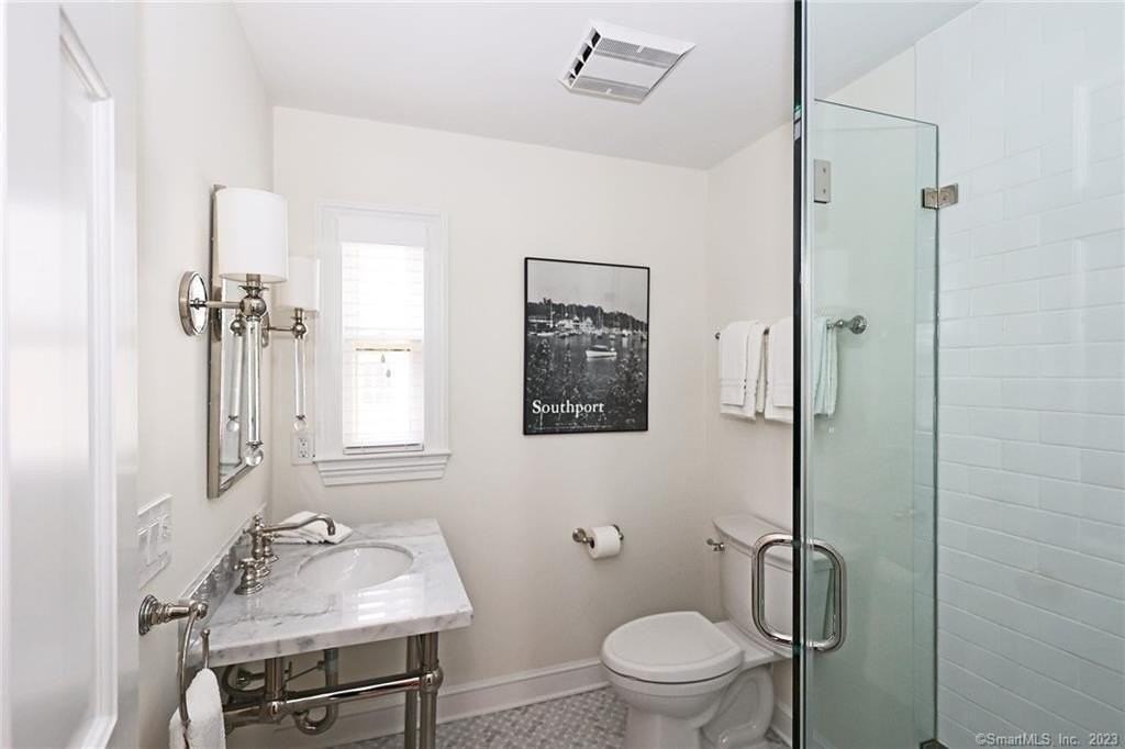 249 Main St #2 - Photo 6 of 22