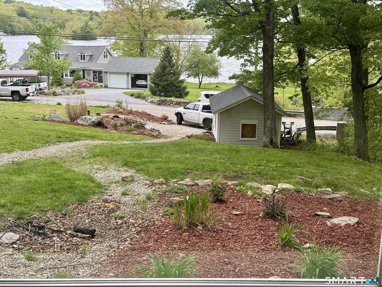 277 Lake Rd - Photo 2 of 18