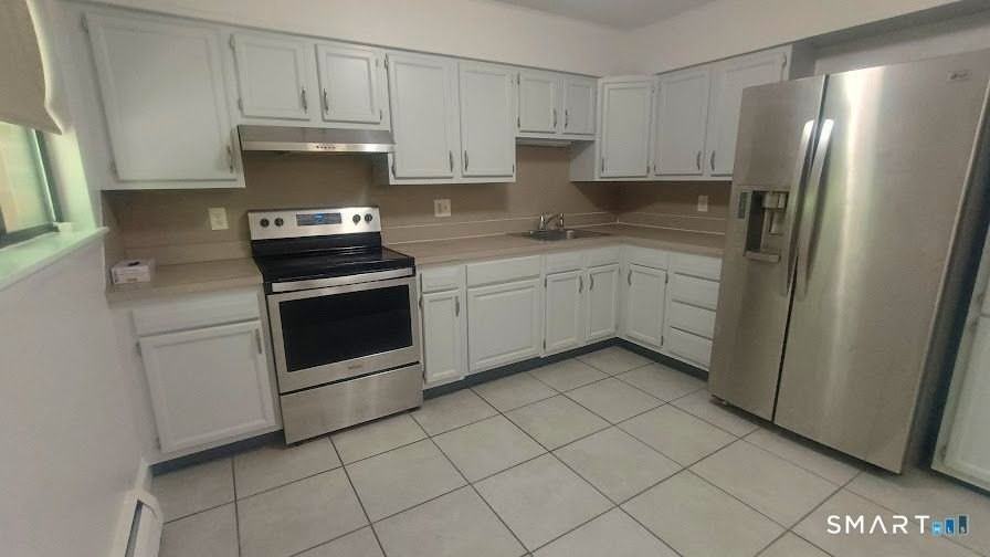 244 Oakville Ave #F - Photo 4 of 12