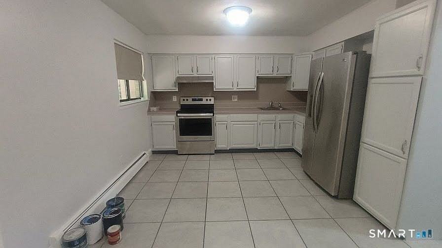 244 Oakville Ave #F - Photo 5 of 12