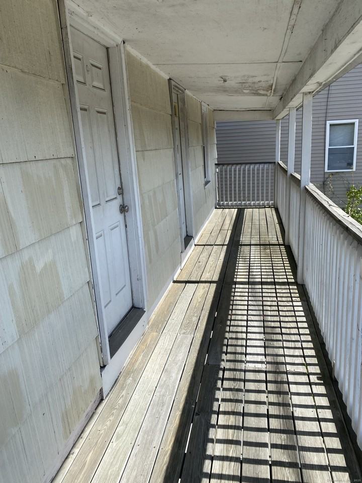 162 Norwich Ave #2ndFL - Photo 2 of 8