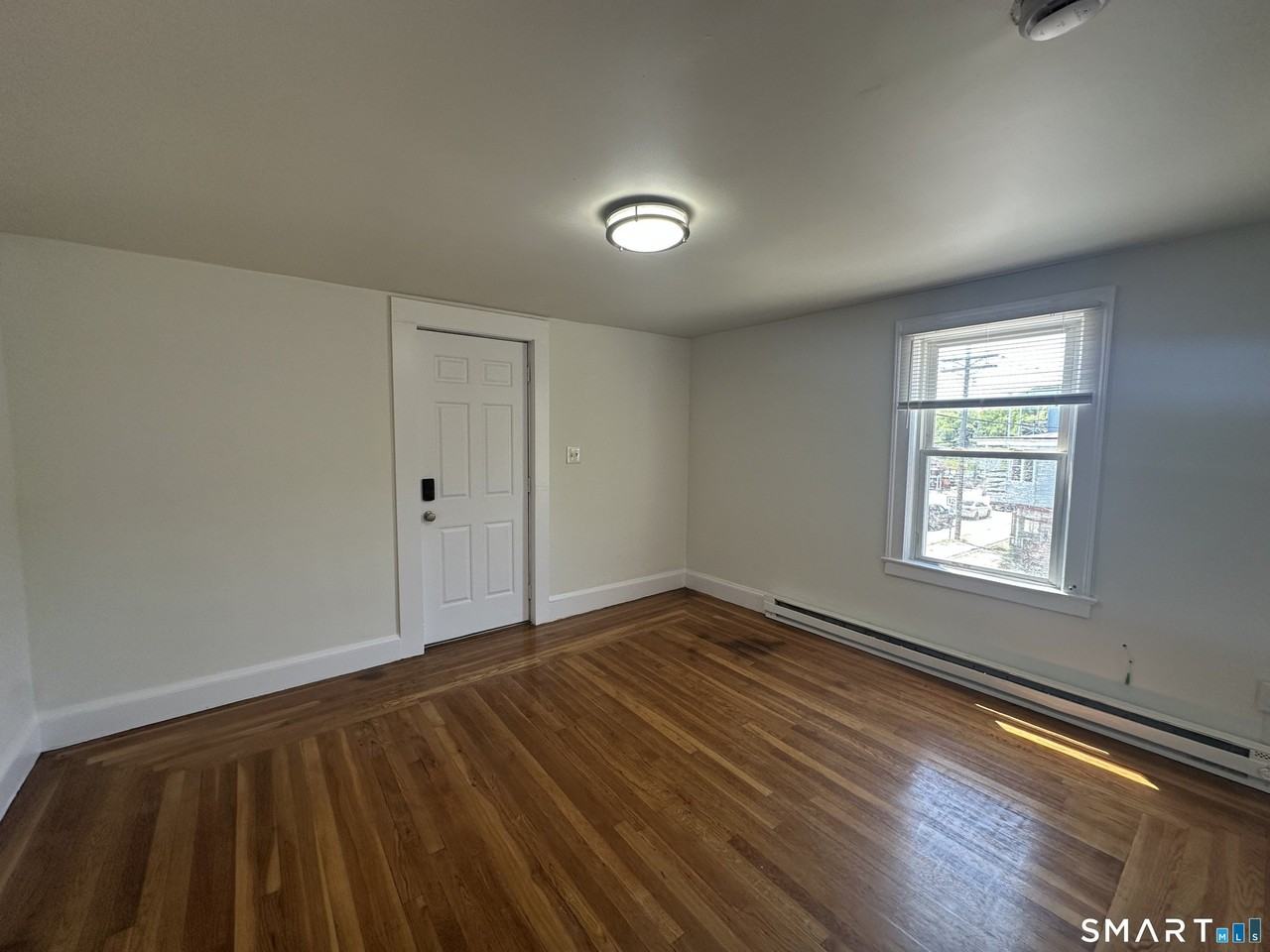 162 Norwich Ave #2ndFL - Photo 3 of 8