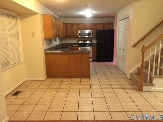 12216 Collinstone Pl - Photo 2 of 11