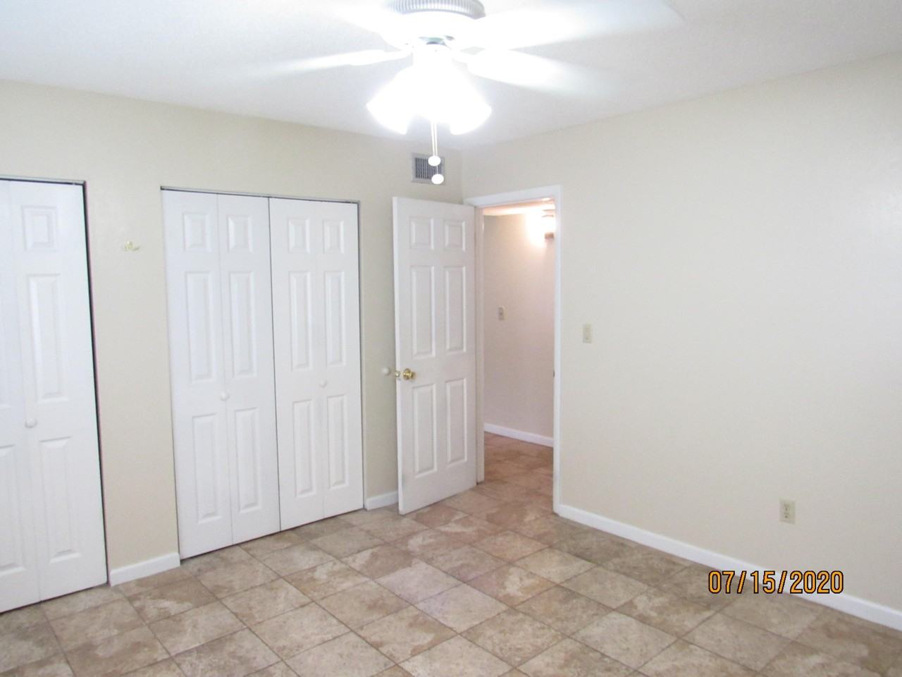 201 College Blvd E #21 - Photo 7 of 10