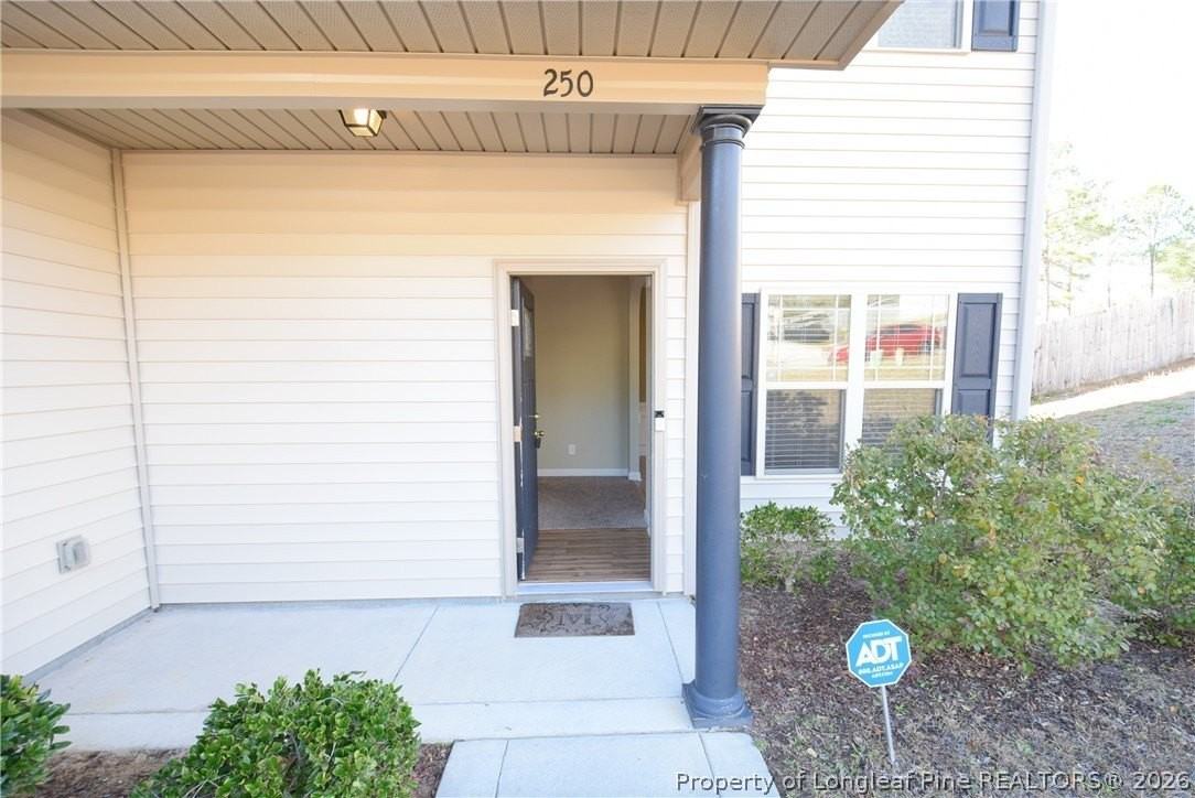 250 High Leaf Dr - Photo 2 of 30