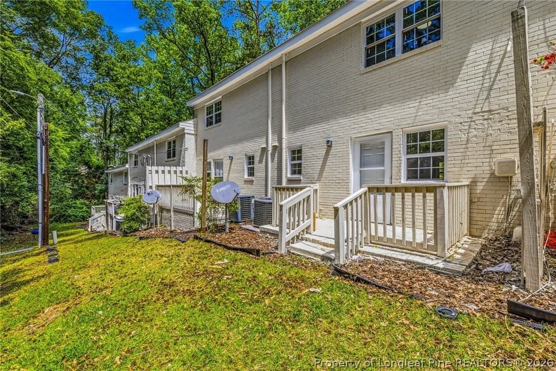 2434 Bragg Blvd - Photo 4 of 30