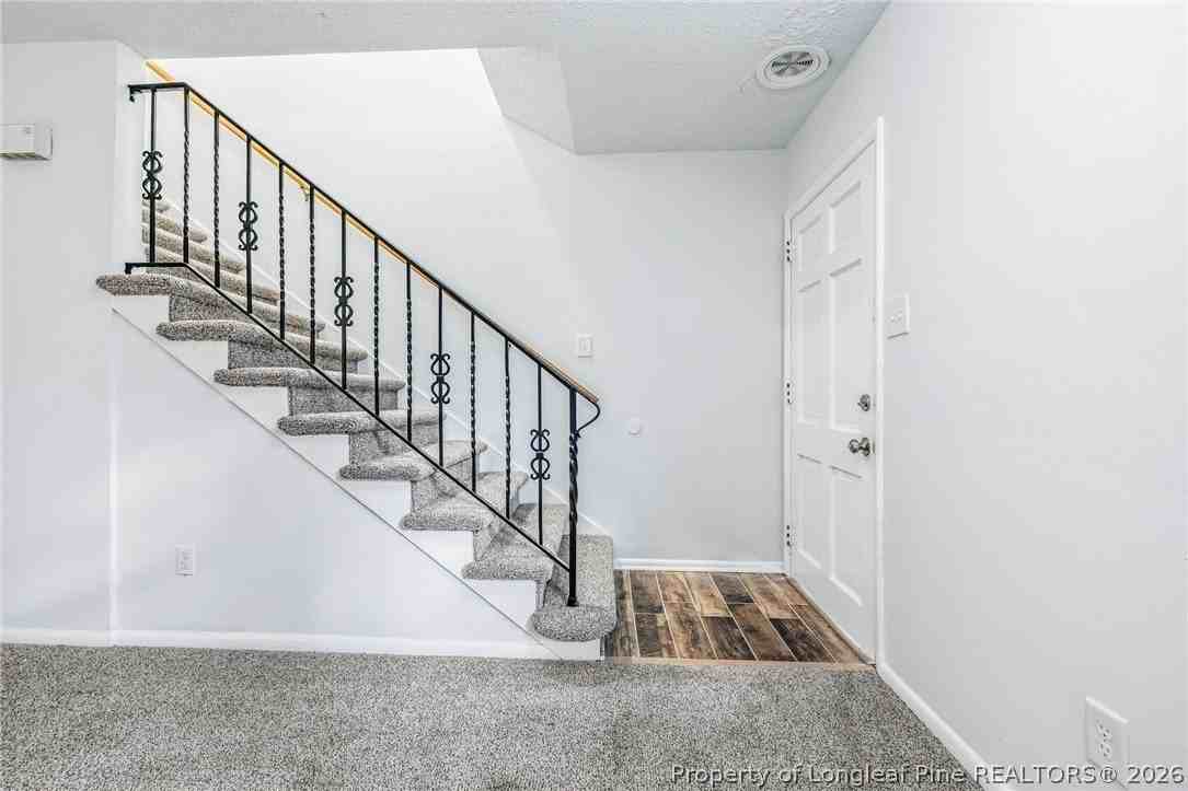 2434 Bragg Blvd - Photo 7 of 30