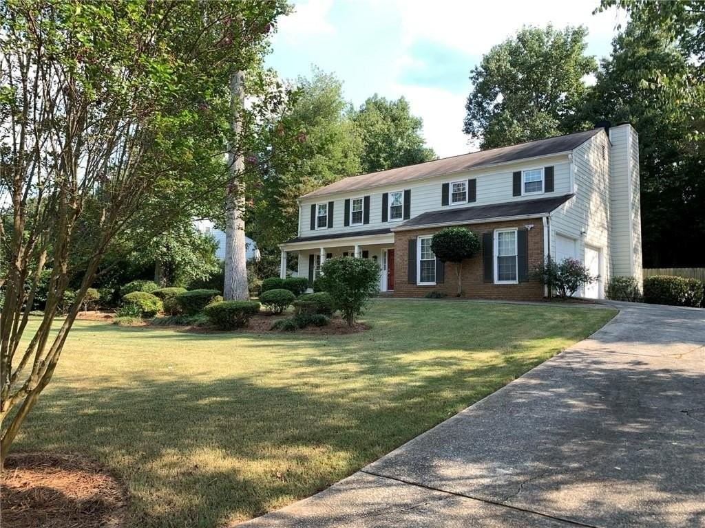4536 Woodlawn Lake Dr - Photo 2 of 50