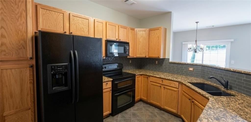 1122 Treymont Ln - Photo 5 of 17