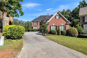 featured image of 476 Wallis Farm Way