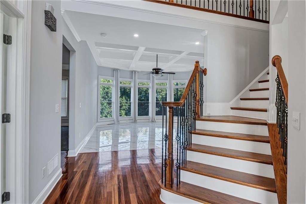 476 Wallis Farm Way - Photo 3 of 37