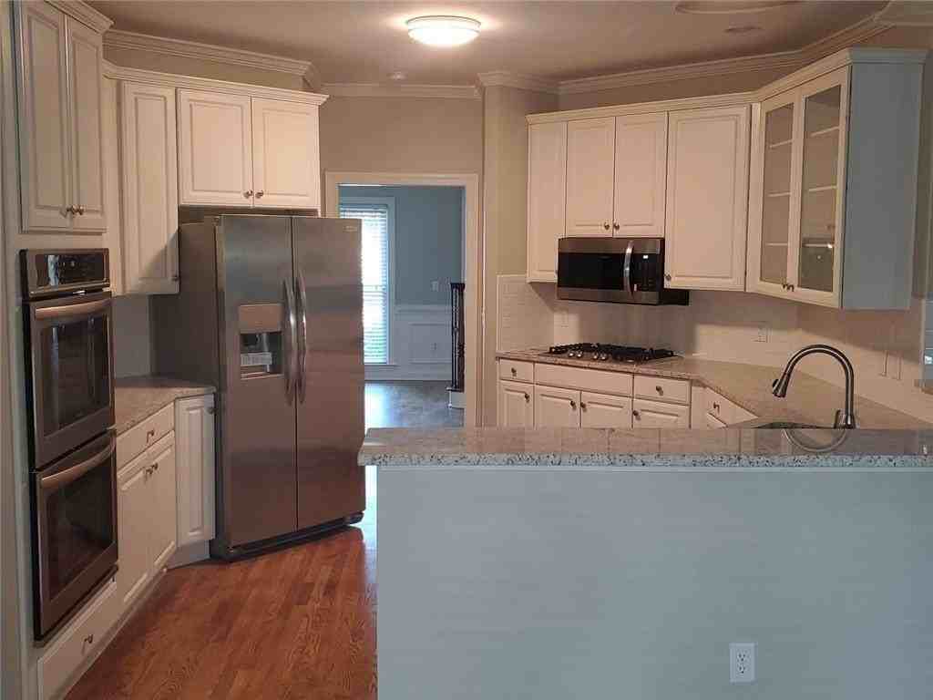 3090 Walnut Creek Dr - Photo 4 of 17