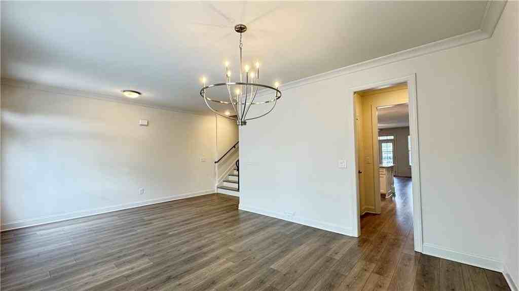 227 Nash St - Photo 4 of 49