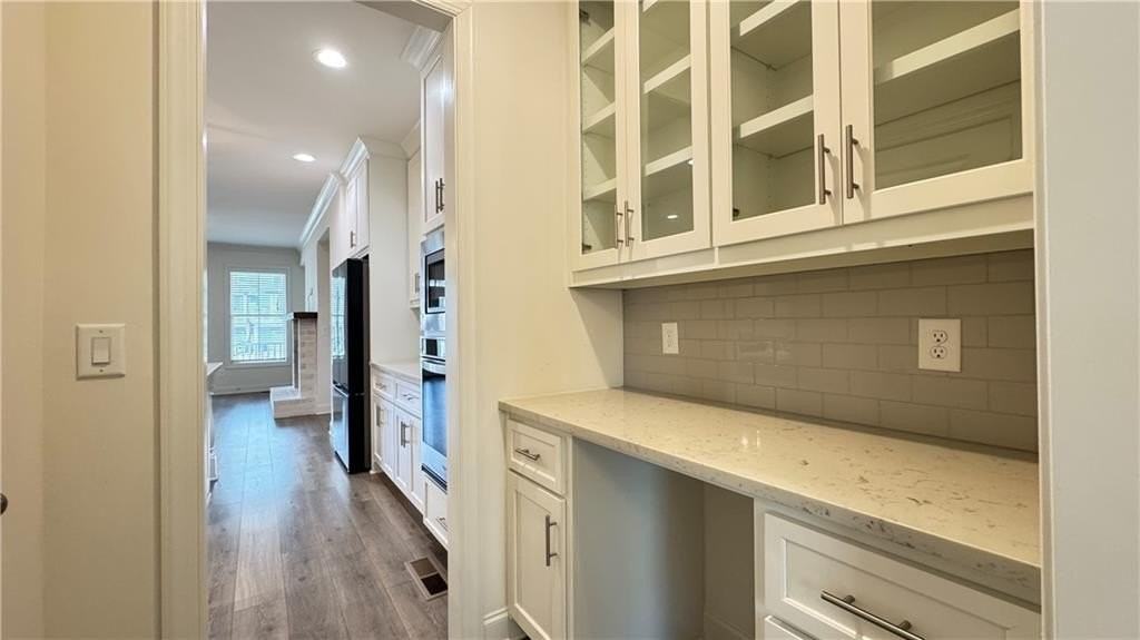 227 Nash St - Photo 6 of 49