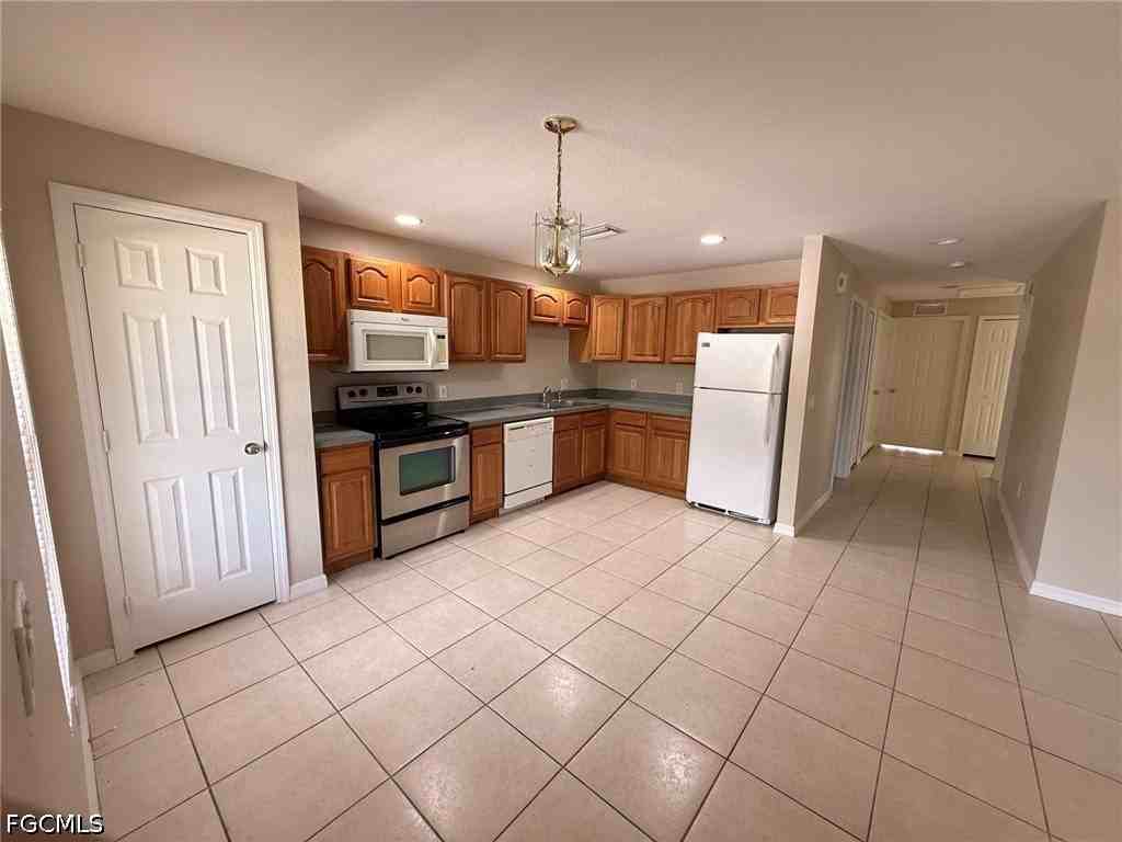 756 Holmes Ave - Photo 2 of 9