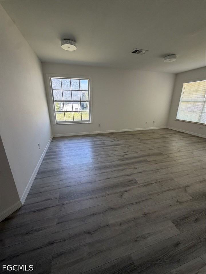 10625 Windsmont Ct - Photo 4 of 15