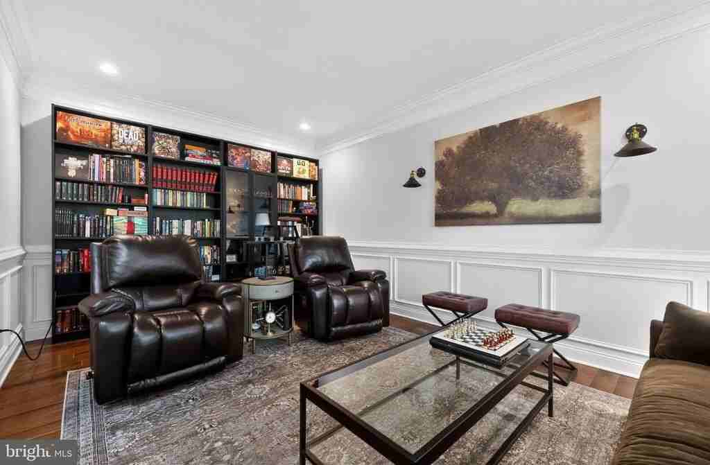 1036 Matthew Way - Photo 6 of 50