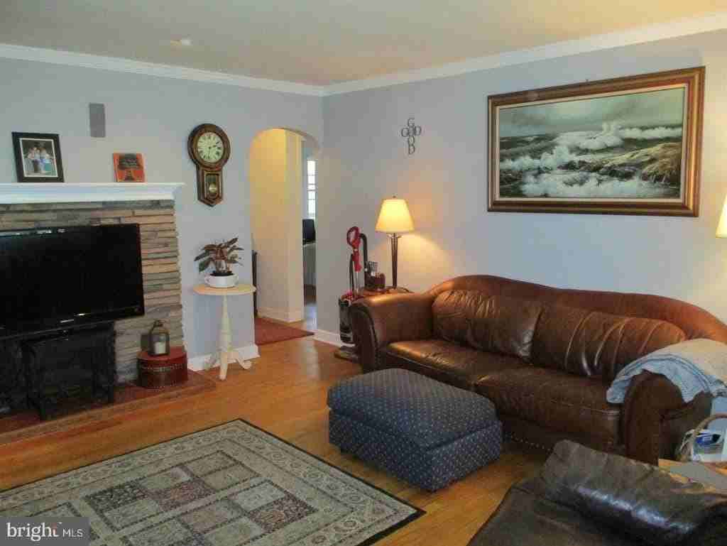 52 Paisley Rd - Photo 2 of 3