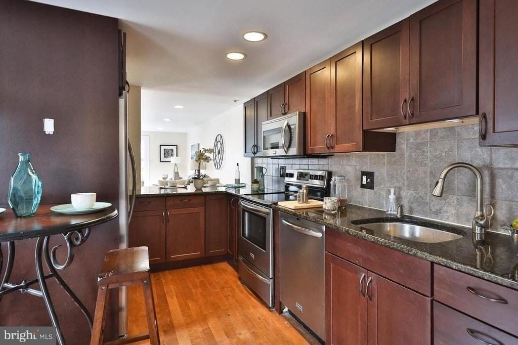 63032 N 17th St #5 - Photo 4 of 16