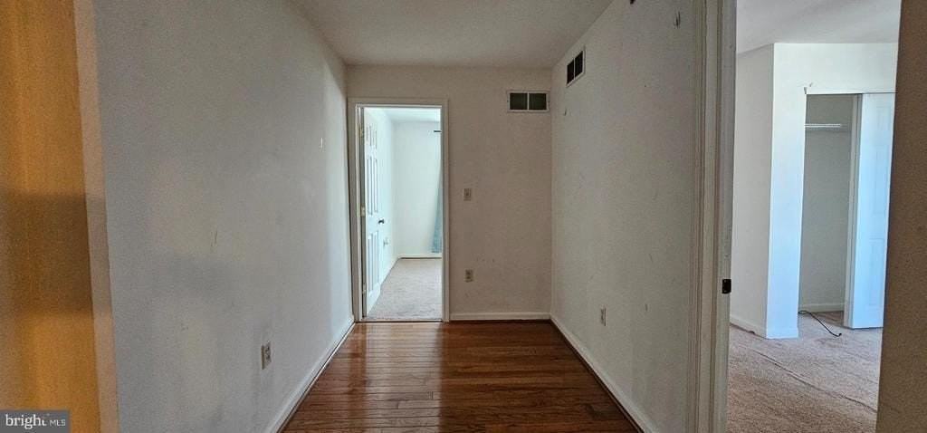 927 N 6th St #3 - Photo 2 of 11