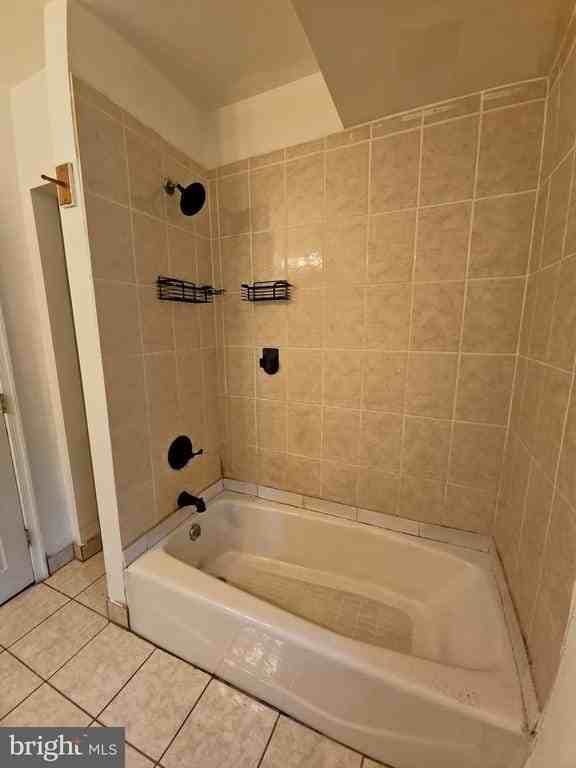 927 N 6th St #3 - Photo 5 of 11
