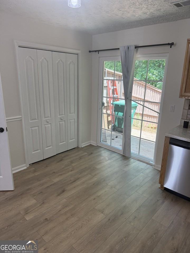 3127 Fields Dr - Photo 3 of 26