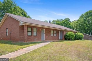 233 Tanglewood Dr #B - Photo 1 of 1