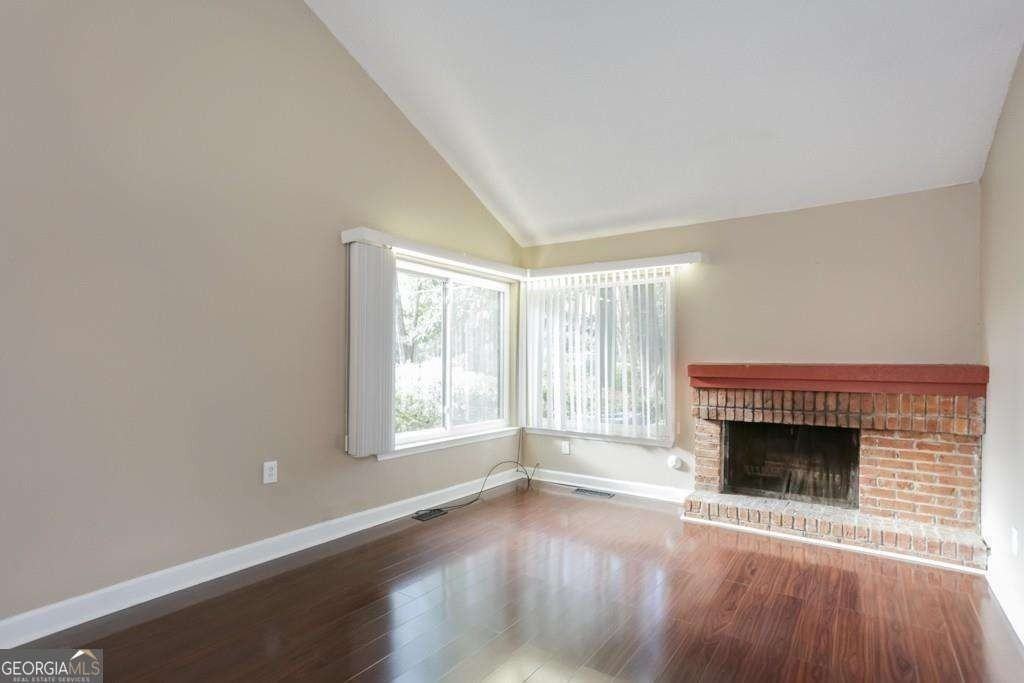 3087 Balearic Dr Se - Photo 3 of 25