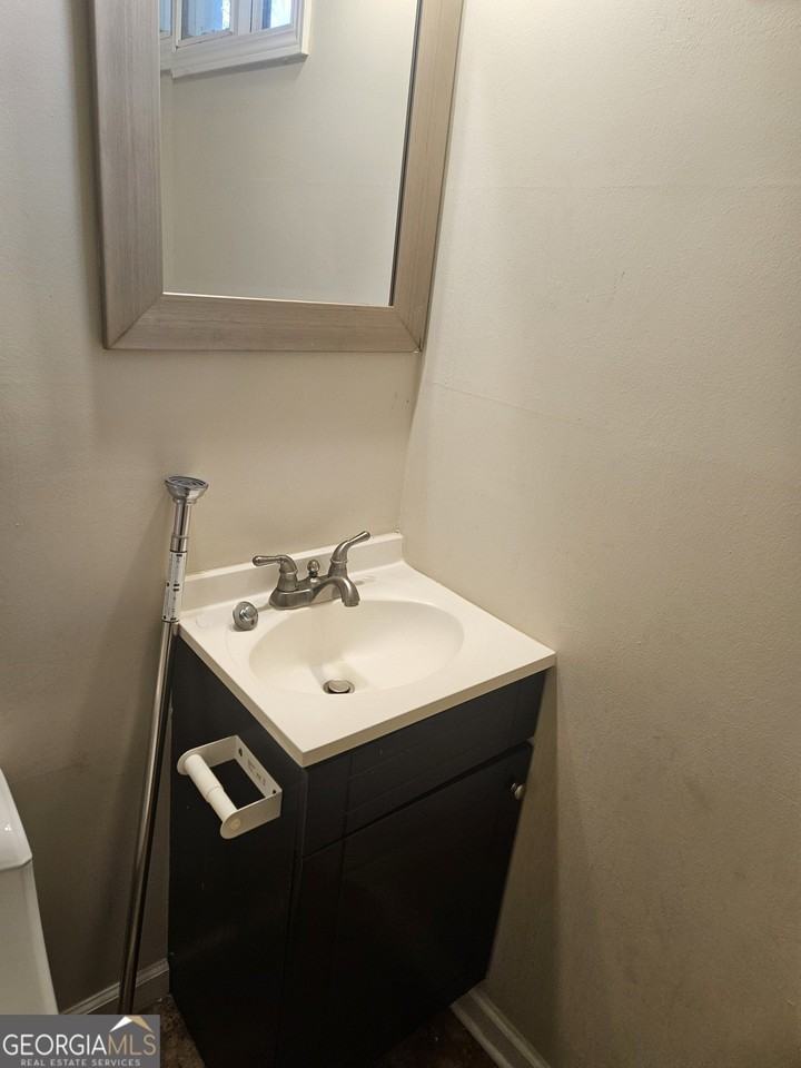 2001 Merle Cir - Photo 2 of 11