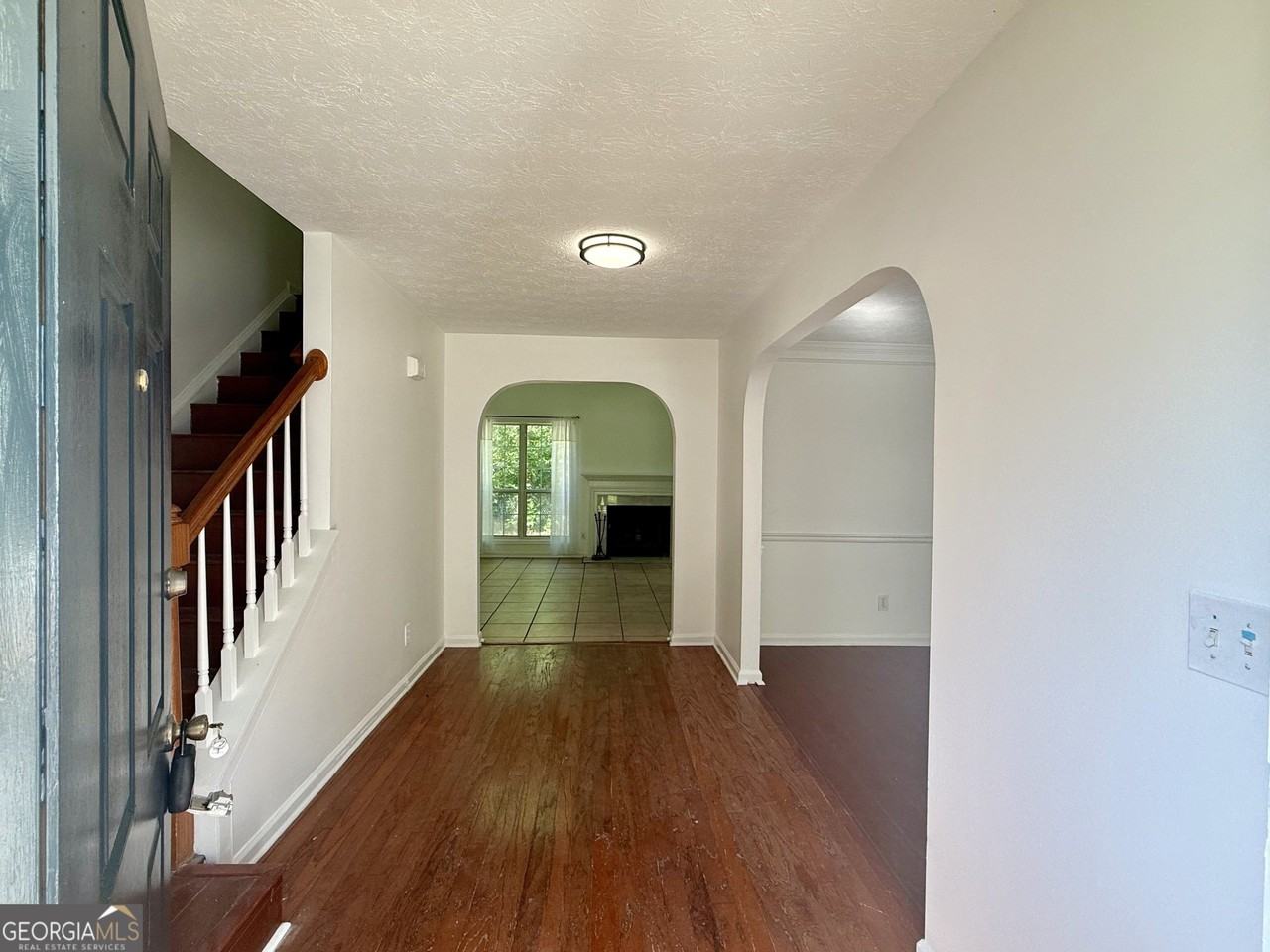 2700 Woodbine Hill Way - Photo 3 of 28