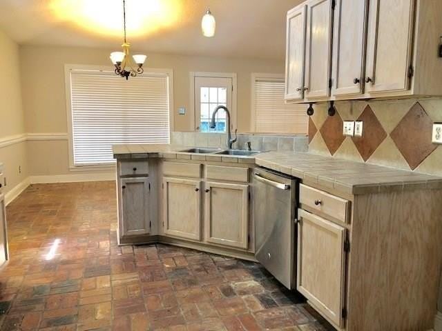 730 Steelwood Ct - Photo 6 of 15