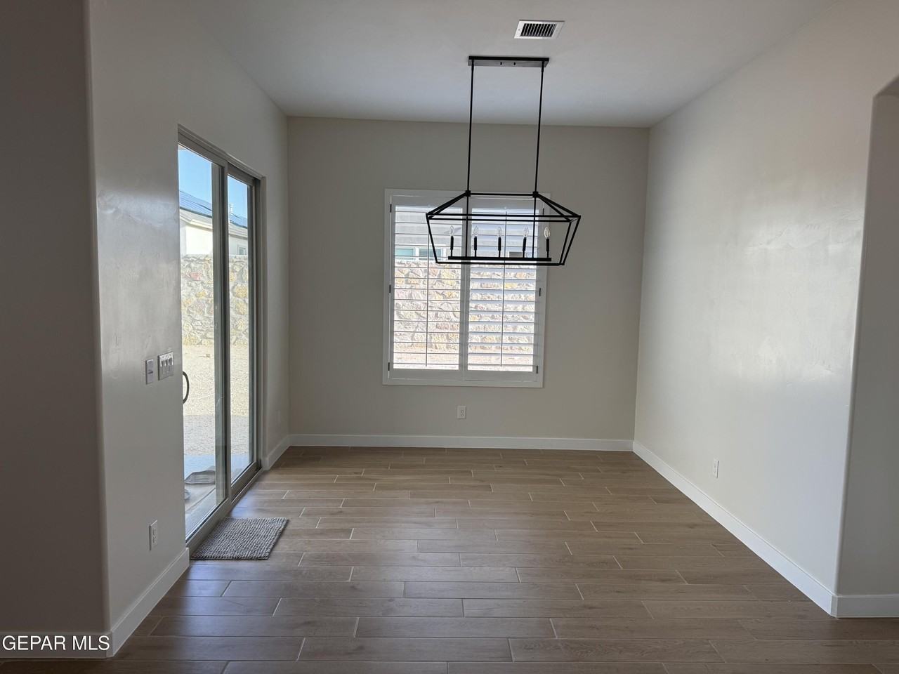 13988 Summer Hail Ave - Photo 4 of 11